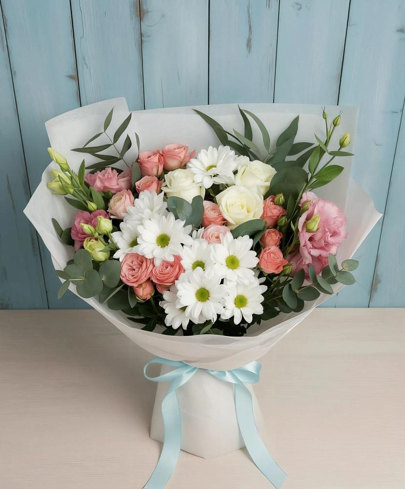Букет цветов из: Розы, Лизиантусы и Хризантемы в Думиничи