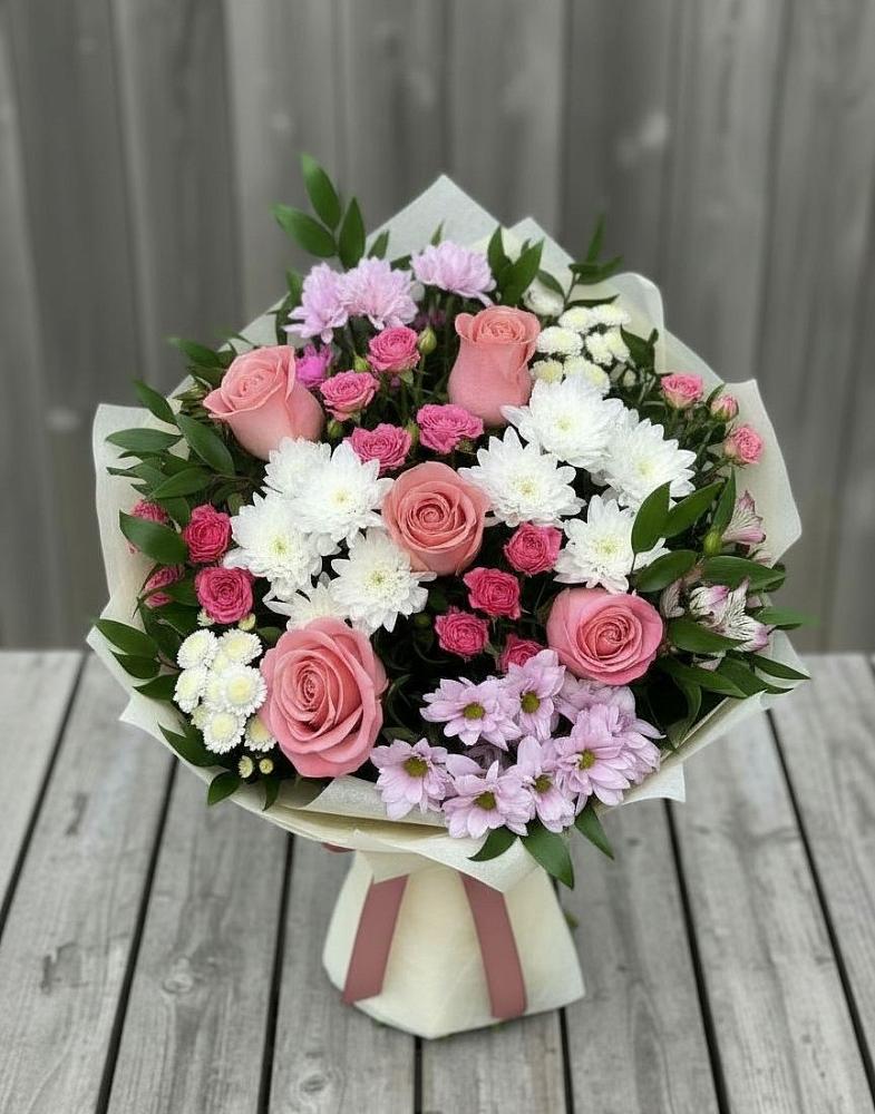 Букет цветов из: Альстромерии, Гвоздики, Розы и Хризантемы в Думиничи