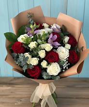 Букет цветов из:  Розы и Альстромерии в Думиничи