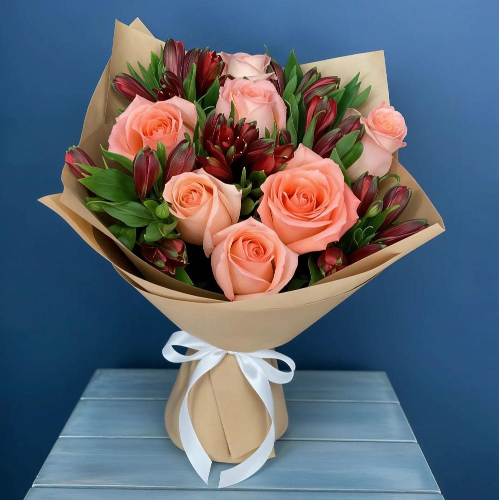 Букет цветов из: Розы и Альстромерии в Думиничи