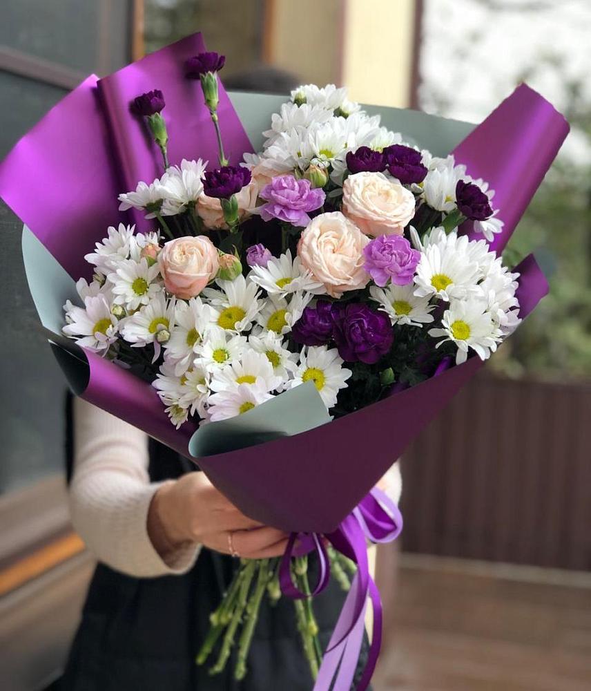 Букет цветов из: Хризантемы, Гвоздики и Розы в Думиничи