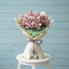 Букет цветов из:  Орхидеи и Розы в Думиничи