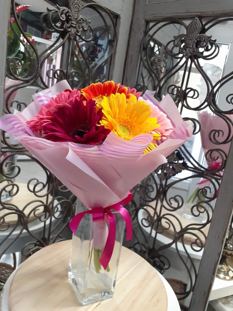 Букет цветов из: Герберы в Думиничи