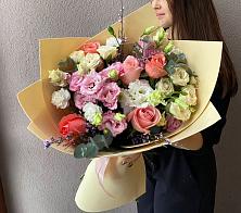 Букет цветов из:  Розы, Лизиантусы и Гвоздики #REPLACE_PRED# Думиничи
