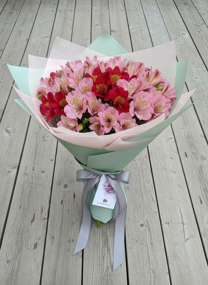Букет цветов из: Альстромерии в Думиничи