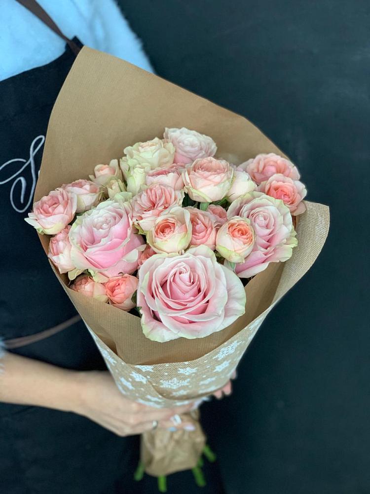 Букет цветов из: Хризантемы и Розы в Думиничи