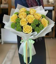 Букет цветов из:  Хризантемы и Розы в Думиничи