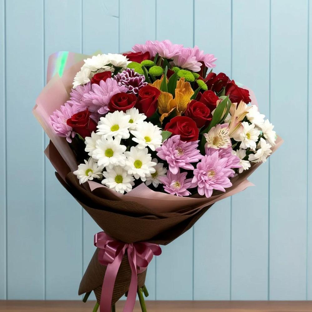 Букет цветов из: Розы, Хризантемы и Альстромерии в Думиничи