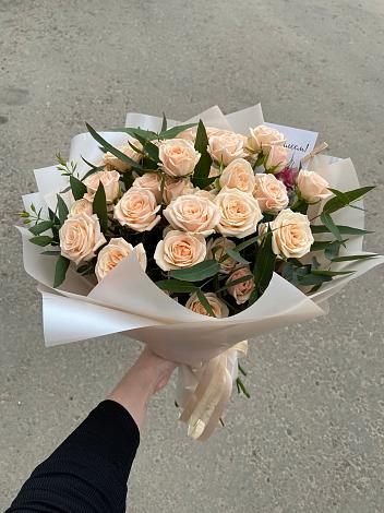 Букет Кремовые розы Латте в Думиничи