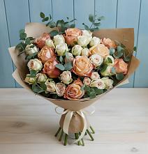 Букет цветов из:  Альстромерии и Розы в Думиничи